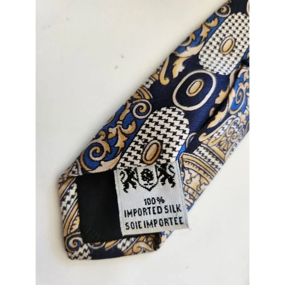 The Metropolitan Museum of Art silk necktie 100% silk B1